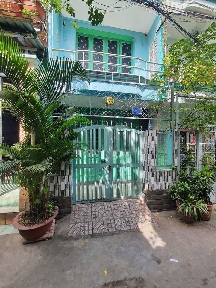 Nhà cho thuê hẻm rộng Phạm Văn Đồng, Bình Thạnh 35m² - Phù hợp cho gia đình và sinh viên!