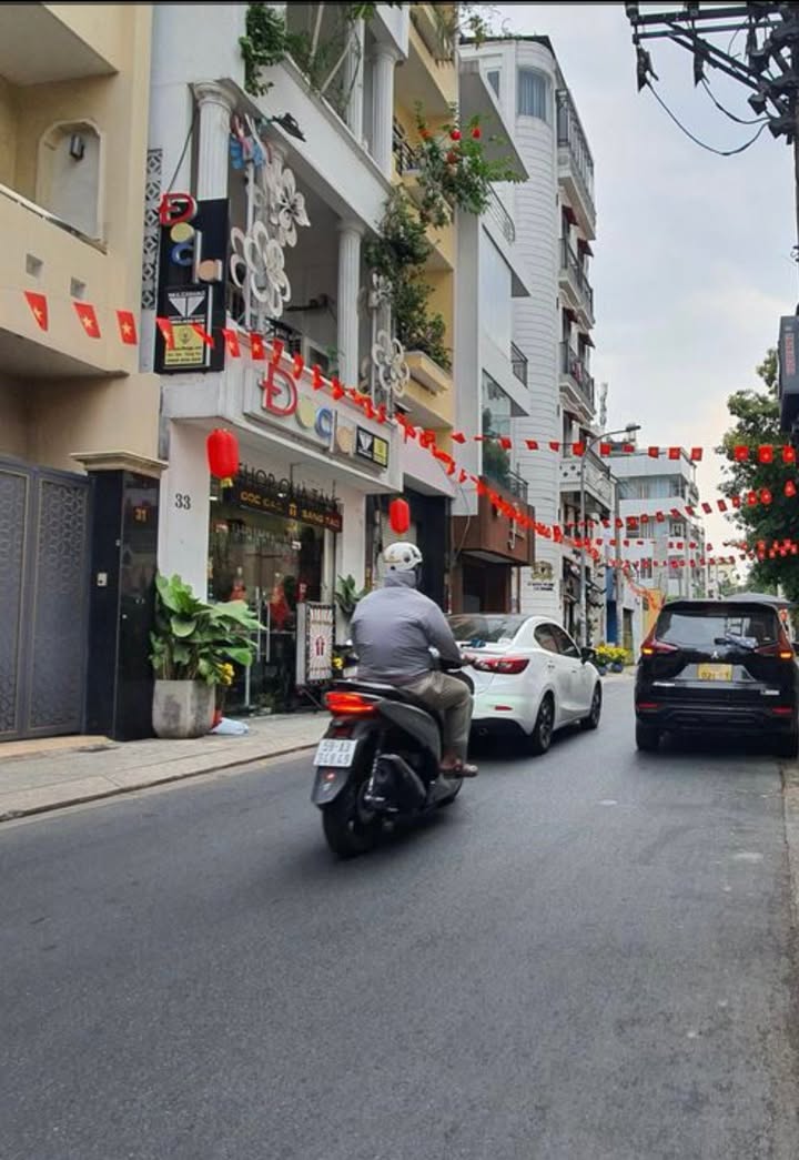 Bán nhà mặt tiền Nguyễn Phi Khanh, Quận 1, Diện tích 243m² - Đầu tư sinh lời cao!