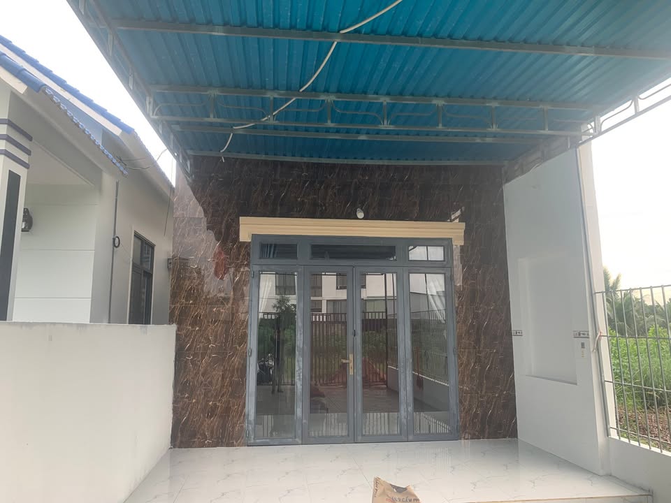 Nhà đẹp 150m² tại Tân Thành, Tân Phú giá 850 triệu - Sẵn sàng vào ở!