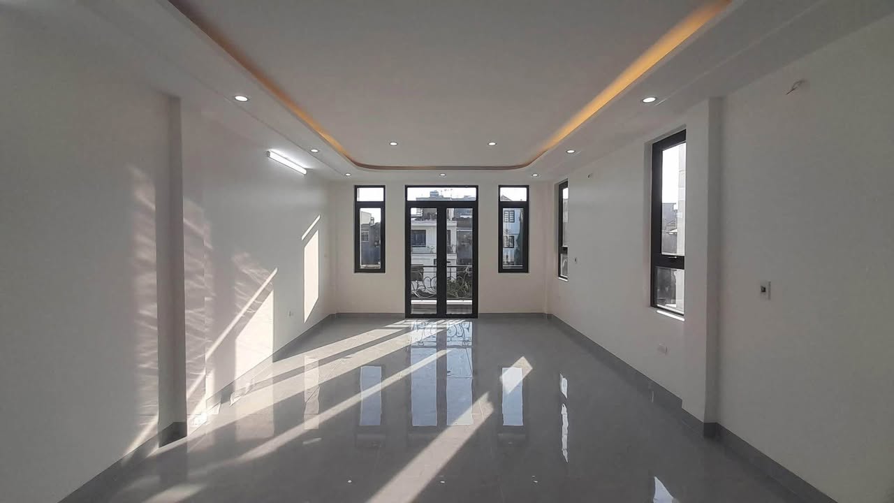 Nhà phố 4.5 tầng trên đường Tôn Đức Thắng - 60m² chỉ 5.5 tỷ - Ô tô đỗ cửa!