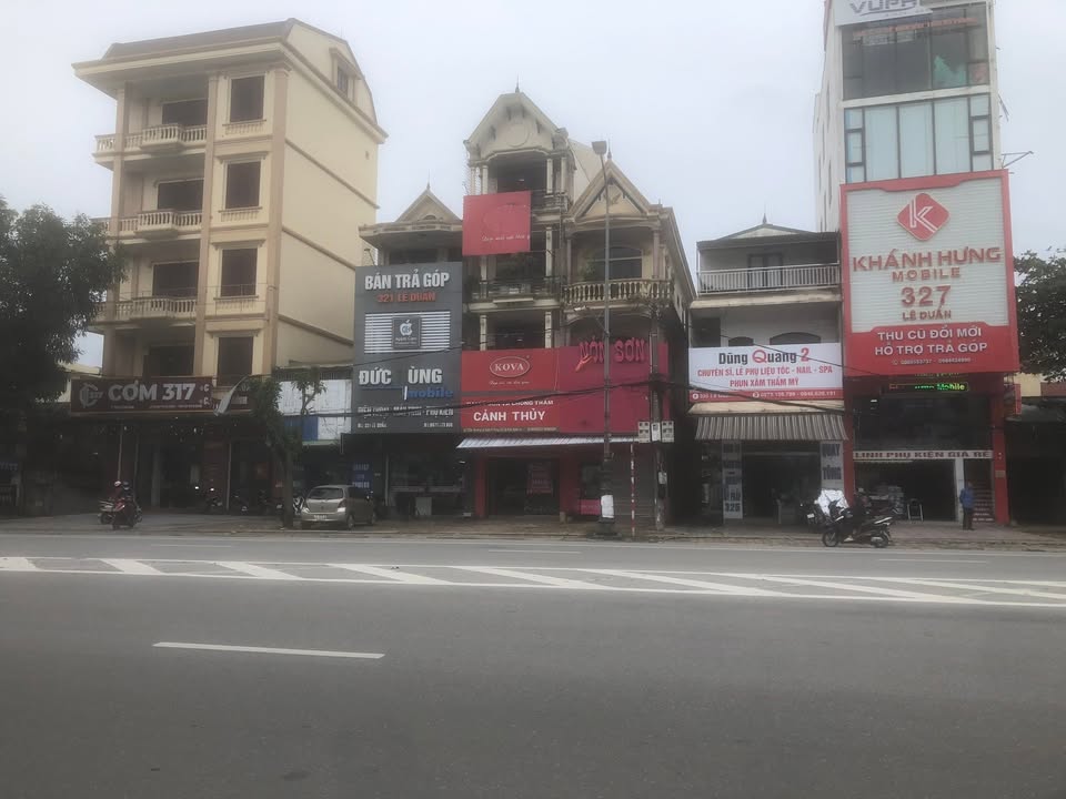 Nhà cho thuê 4 tầng mặt đường Lê Duẩn, Vinh - Địa điểm kinh doanh lý tưởng!