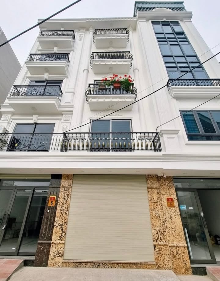 Nhà đẹp Vĩnh Quỳnh 44m² giá 9 tỷ - Kinh doanh đỉnh cao, ô tô tránh vào nhà!