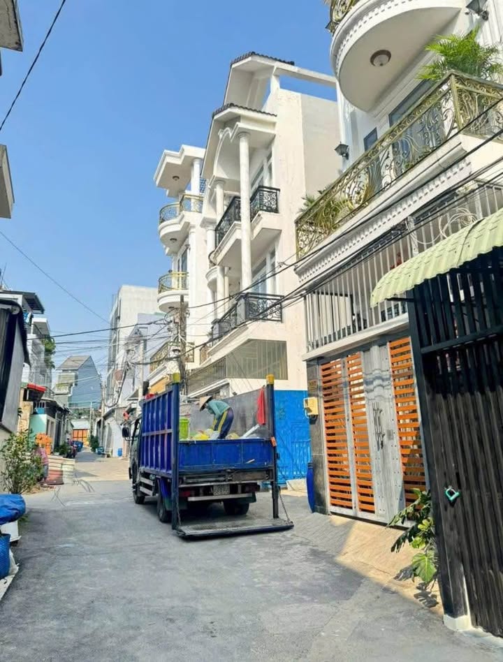 Nhà phố Lê Văn Việt Quận 9 85m² giá 3.5 tỷ - Sổ hồng chính chủ, thiết kế hiện đại!