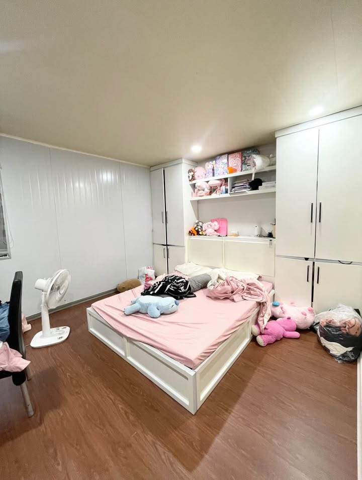 Nhà 4 tầng Phúc Tân, Hoàn Kiếm 40m² giá 7.6 tỷ - Khu buôn bán sầm uất!