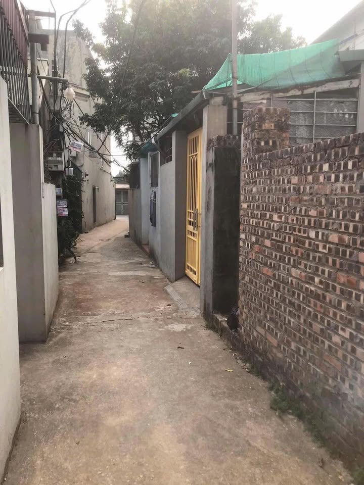 Đất nền Bồ Đề 51m² giá 5 tỷ - Sổ đỏ chính chủ, tiện ích hoàn hảo!