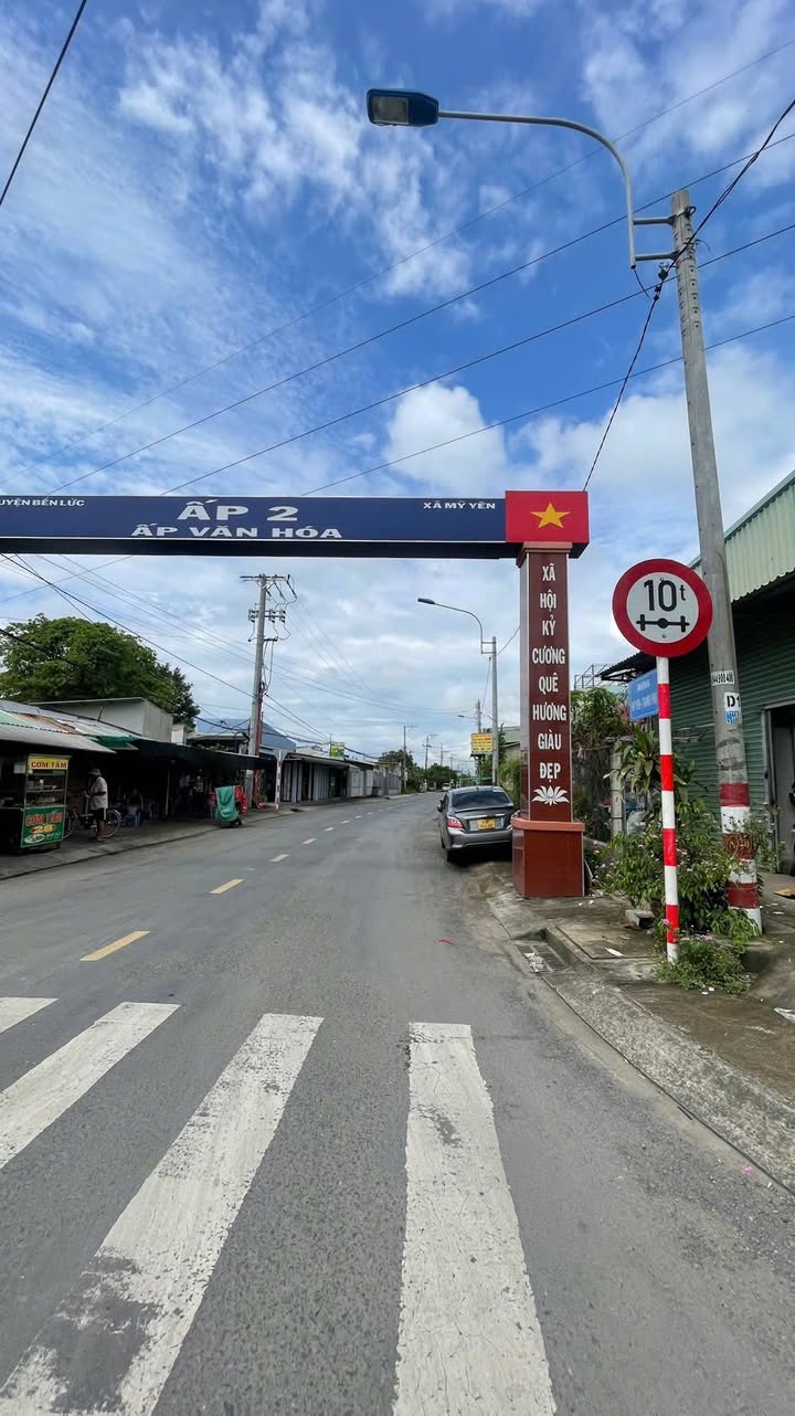 Đất nền thổ cư 150m² mặt tiền đường Liên ấp 2-3, Mỹ Yên, Bến Lức - Giá 1.8 tỷ thương lượng!