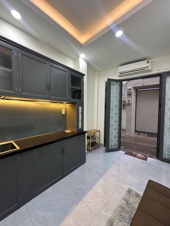 Nhà cho thuê đường Lê Quang Định, quận Bình Thạnh, diện tích 21m² - Vị trí thuận lợi gần trung tâm!