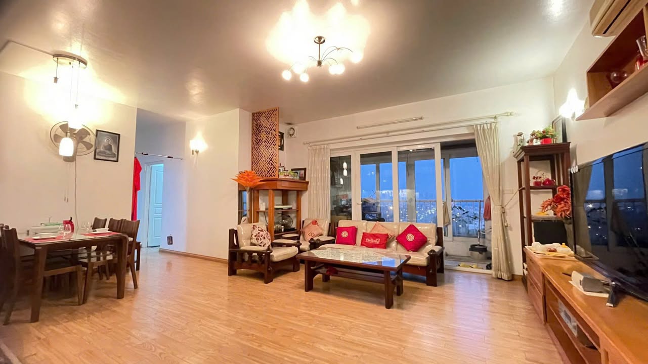 Chung cư Vườn Đào Tây Hồ 100m² giá thỏa thuận - View cầu Nhật Tân đẹp mắt!