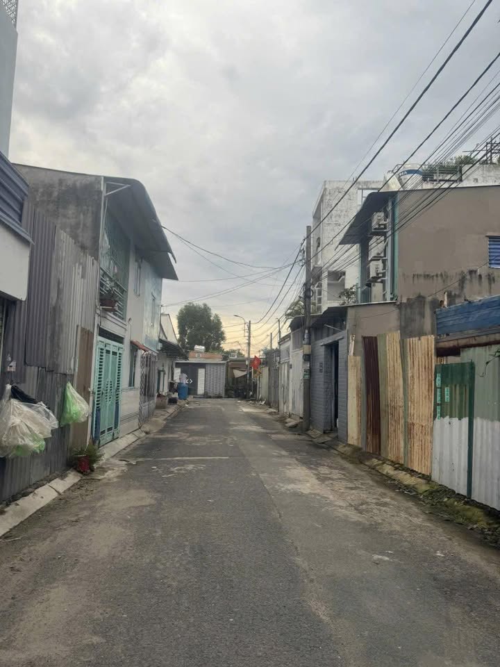 Đất nền Xuân Thới Thượng 166m² giá 5.99 tỷ - Sổ hồng riêng, vị trí đẹp!