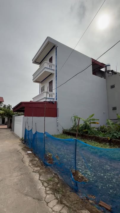 Nhà 3 tầng Tiên Dược Sóc Sơn 168m² giá 5 tỷ - Vị trí đẹp, tiện ích hoàn hảo!