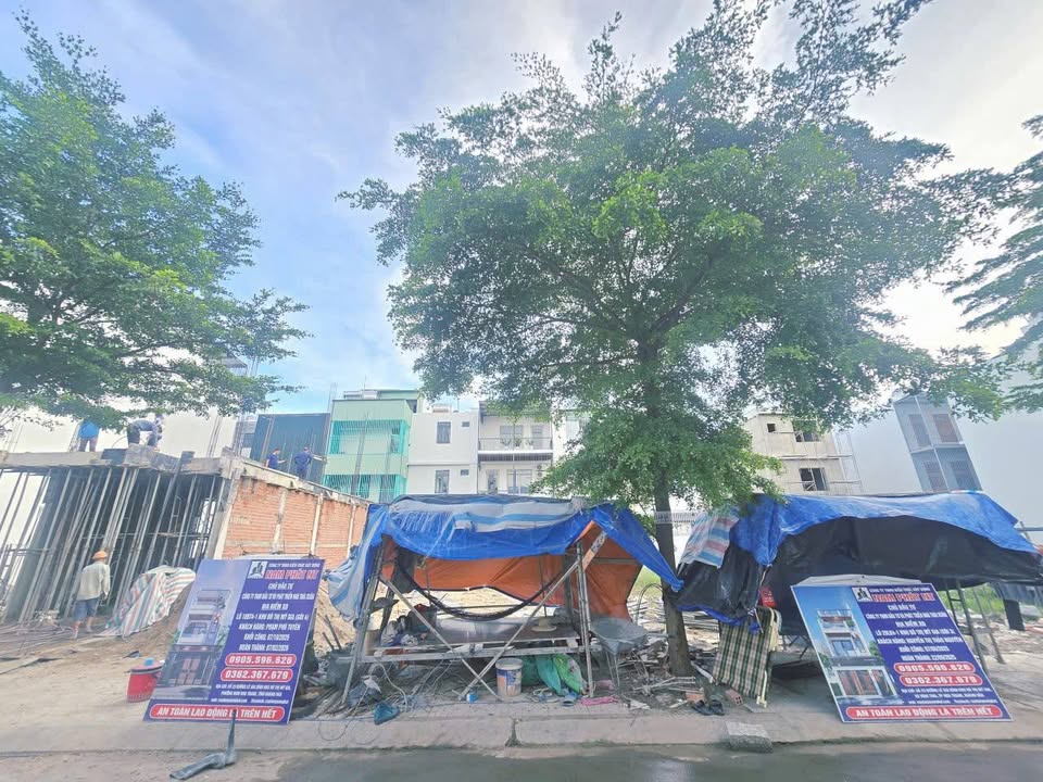 Nhà phố Mỹ Gia Gói 4, Nha Trang 100m² giá 5.25 tỷ - Đường 47 thông sông, vị trí đắc địa!