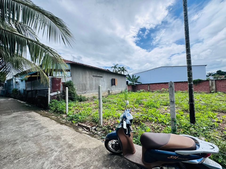 Đất nền Nha Trang 131m² giá 2.2 tỷ - Cơ hội đầu tư tuyệt vời!