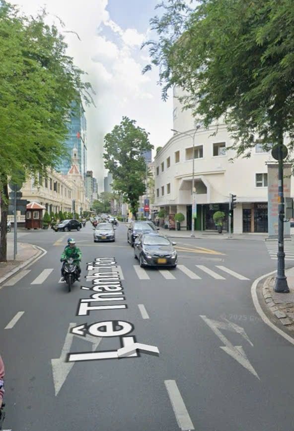 Mặt tiền Lê Thánh Tôn, Quận 1, 68m² giá 110 tỷ - Đầu tư sinh lời ngay!