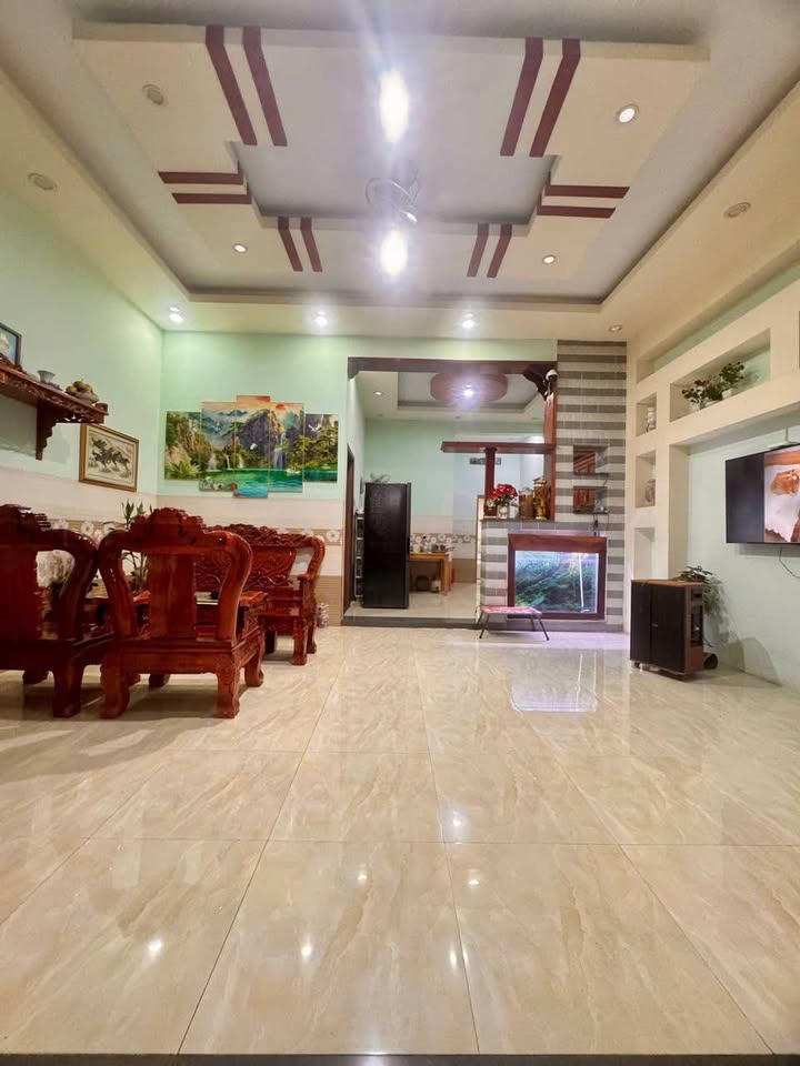 Nhà cấp 4 phường Chánh Phú Hòa 154,6m² giá 2,05 tỷ - Gần đường DT741, tiện ích đầy đủ!