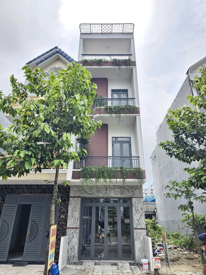 Nhà riêng 1 trệt 2 lầu tại An Phú, Bình Dương 65m² giá 4.85 tỷ - Thiết kế sang trọng, ở ngay!