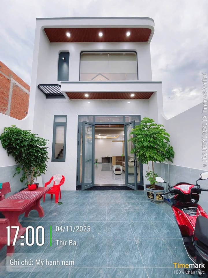 Nhà phố mới hoàn thiện tại Mỹ Hạnh Nam, Đức Hòa 130m² giá 2.85 tỷ - Pháp lý rõ ràng, vào ở ngay!