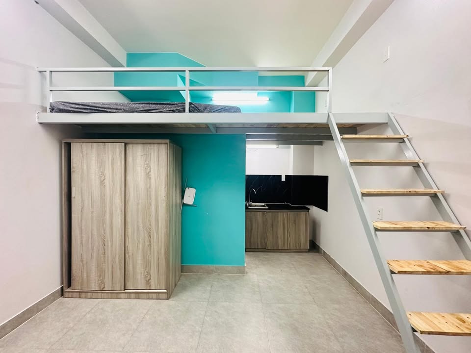 Phòng cho thuê rộng rãi tại 50 Tân Hương, Quận Tân Phú - Không gian thoáng mát!