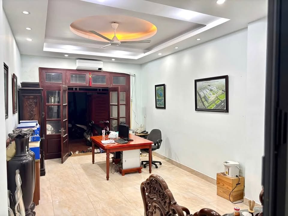 Townhouse cho thuê KĐT Nam La Khê 75m² giá 20 triệu - Nhà mới đẹp, tiện ích đầy đủ!