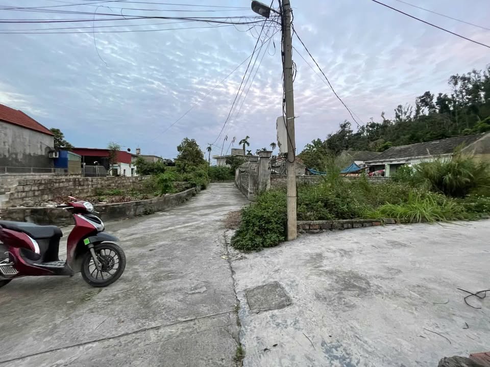 Đất Lô Góc Thôn 11, Lại Xuân 197m² giá 700 triệu - Đầu tư sinh lời tuyệt vời!