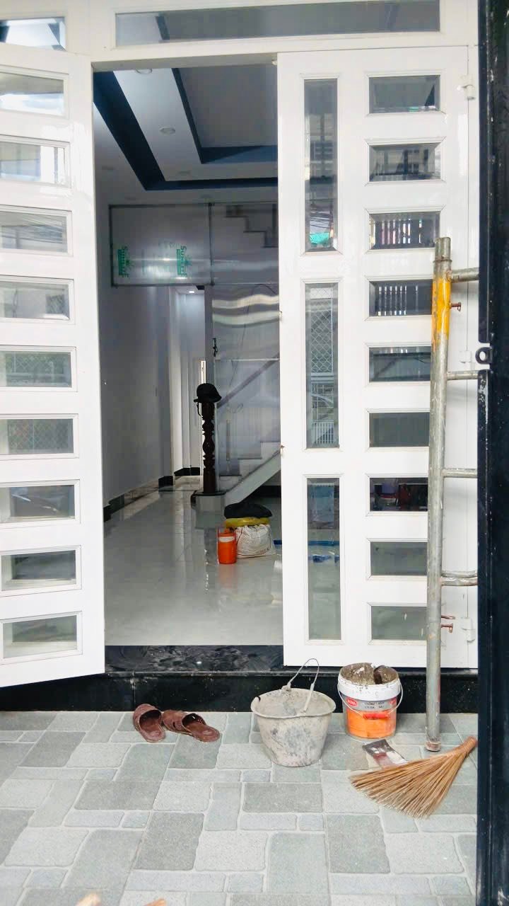 Nhà cho thuê Ninh Kiều - Nhà trệt 2 lầu bờ hồ Huỳnh Cương 65m² giá 6 triệu