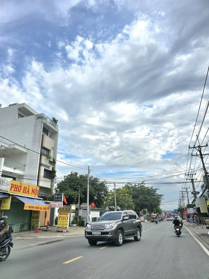 FrontHouse Hoàng Hữu Nam 104m² giá 14 tỷ - Mặt tiền đẹp, đầu tư sinh lời!