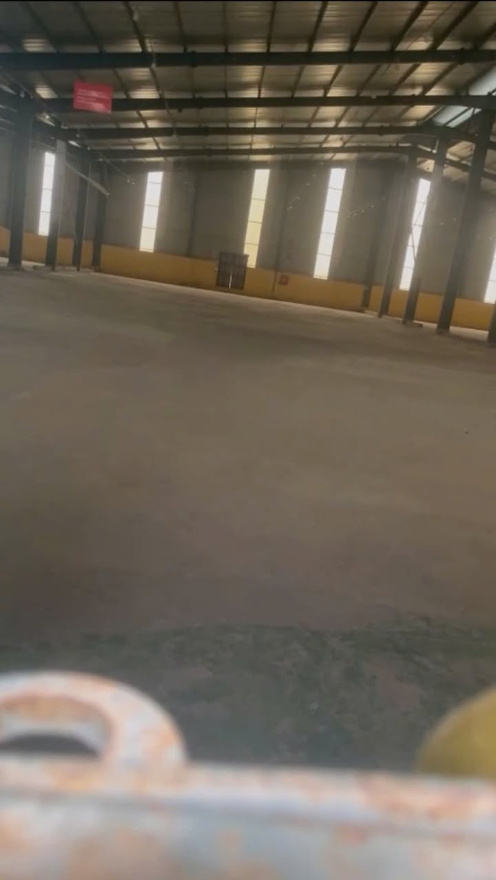 Kho xưởng cho thuê 10.000m² tại Cổ Nhuế, Bắc Từ Liêm - Xe container ra vào thuận tiện!