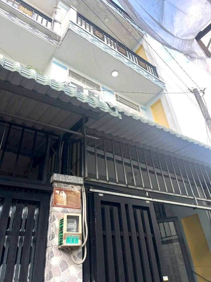 Nhà phố 36m² phường Bà Điểm giá 1.8 tỷ - Chính chủ cần bán gấp!