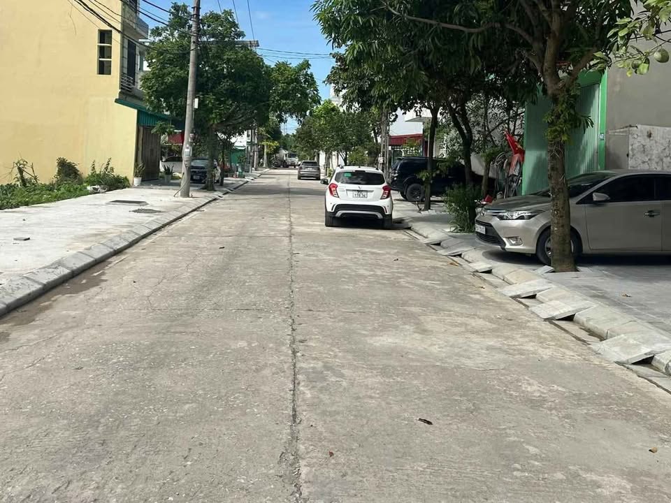 Đất nền Tiền Đồng, Ninh Khánh 92.5m² giá 6xx tỷ - Đường rộng, dân cư đông đúc!