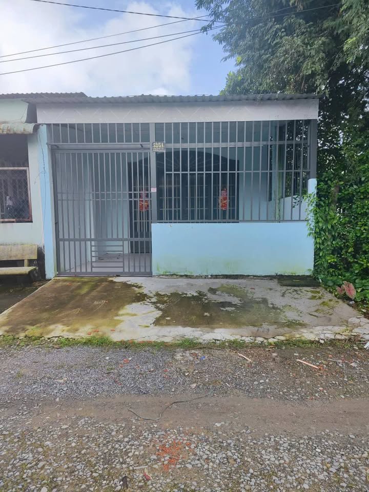 Nhà riêng tại Phước Vĩnh An, Củ Chi 100m² giá 2.65 tỷ - Sân đậu ô tô, đầy đủ tiện nghi!