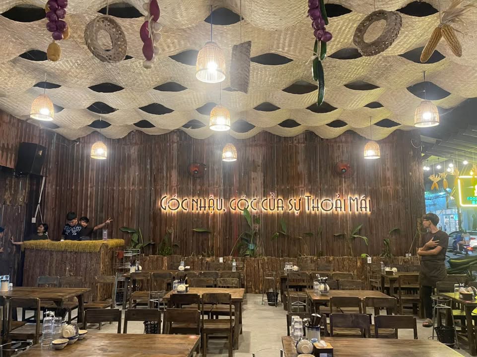 Mặt bằng cho thuê đường Phan Châu Trinh, Đà Nẵng - Diện tích rộng, phù hợp kinh doanh ăn uống