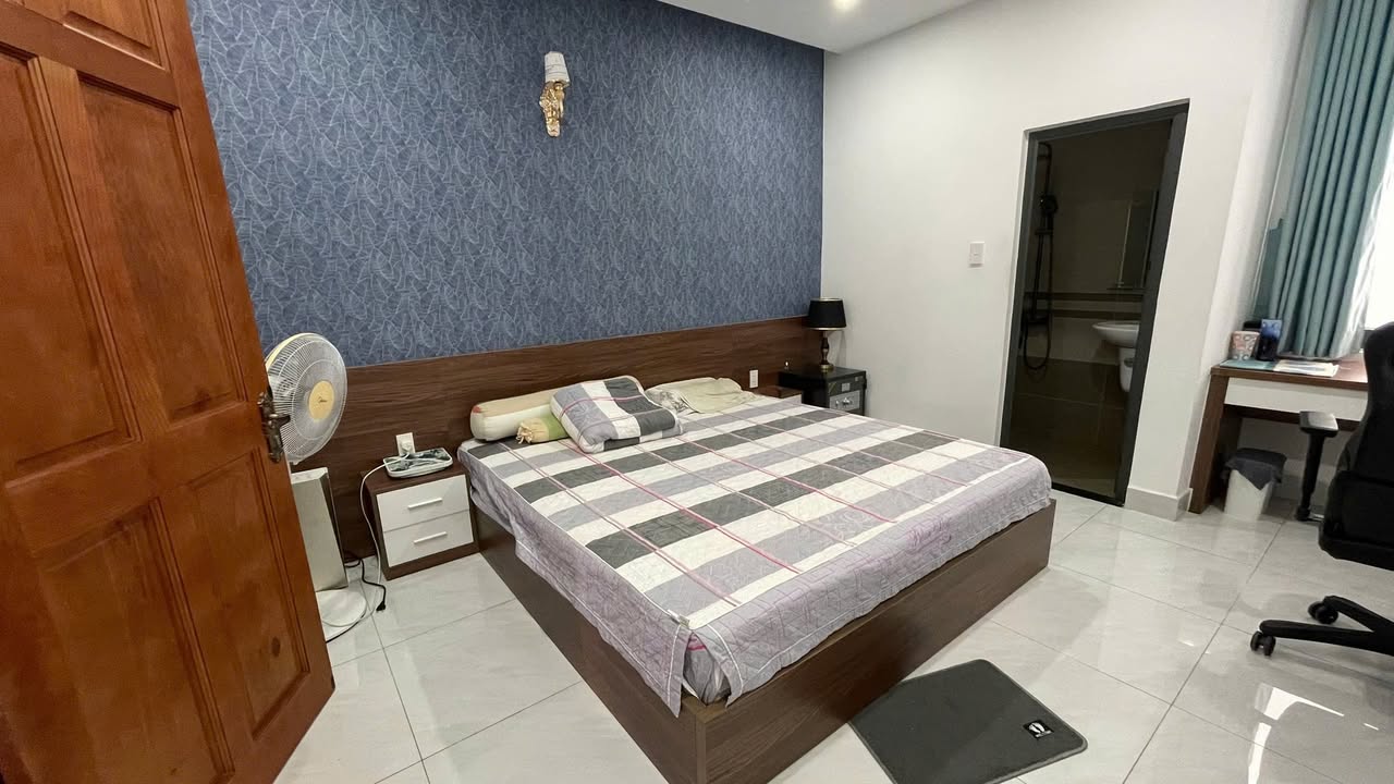 Cho thuê nhà mặt tiền Thạnh Lộc 270m² giá 15 triệu - Full nội thất, xe tải vào tận nhà!