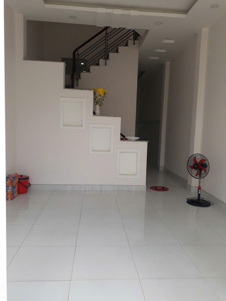 Nhà mặt tiền Bà Điểm, Hóc Môn 56m² giá 10 triệu - Phù hợp kinh doanh và ở gia đình!