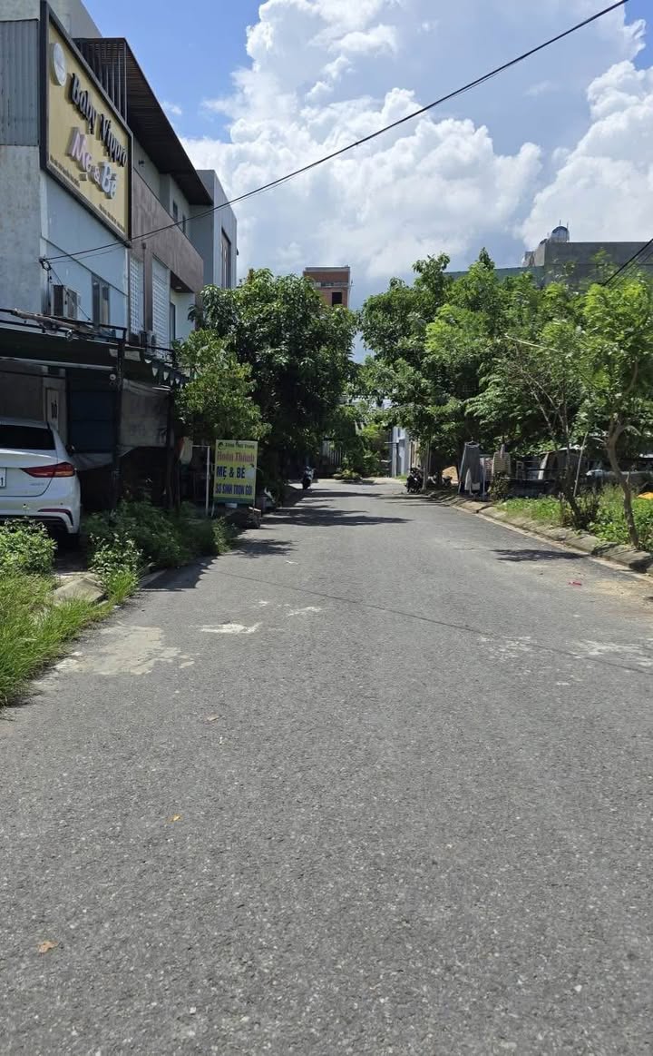 Lô đất mặt tiền Trần Hoành, Khuê Mỹ, Đà Nẵng 127m² chỉ 5-6 tỷ - Cơ hội đầu tư sinh lời!
