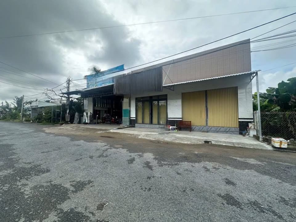 Nhà mặt tiền cho thuê tại Vị Tân, Hậu Giang - Giá chỉ 3 triệu/tháng!
