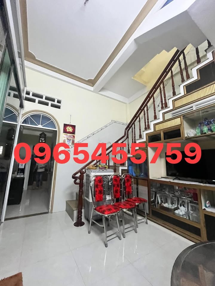 Nhà 4 tầng hẻm cạn Lê Lợi - Quy Nhơn 44.8m² giá 3.5 tỷ - Sẵn sàng ở ngay!