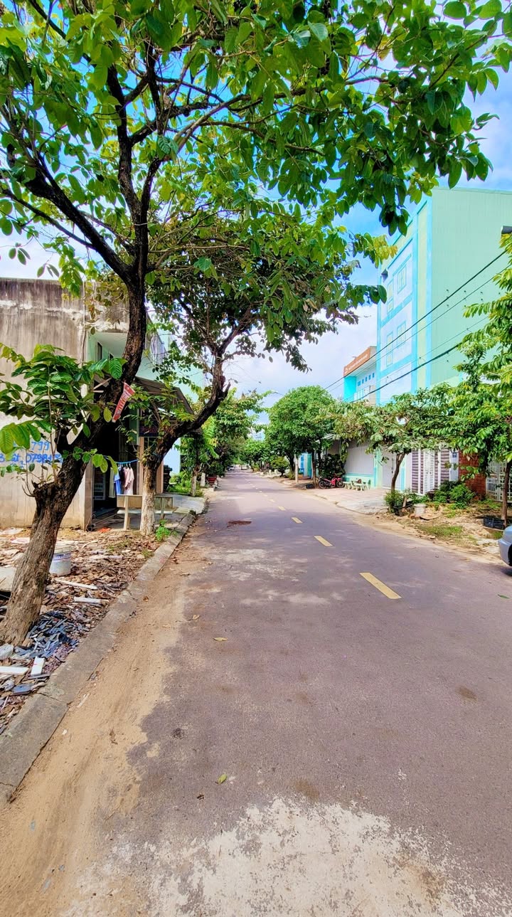 Đất nền Nhơn Bình Quy Nhơn 60.4m² giá 2.6 tỷ - Lô đất sạch đẹp, phong thủy tốt!