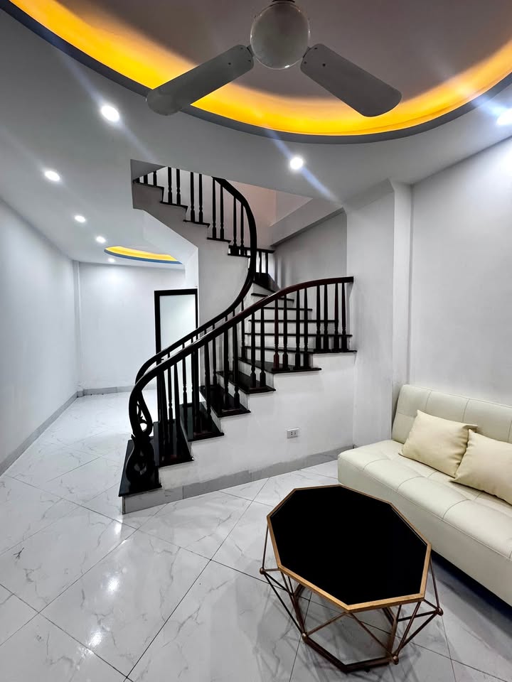 Căn hộ La Phù 35m² giá 3 tỷ - Full nội thất, sẵn sàng vào ở!