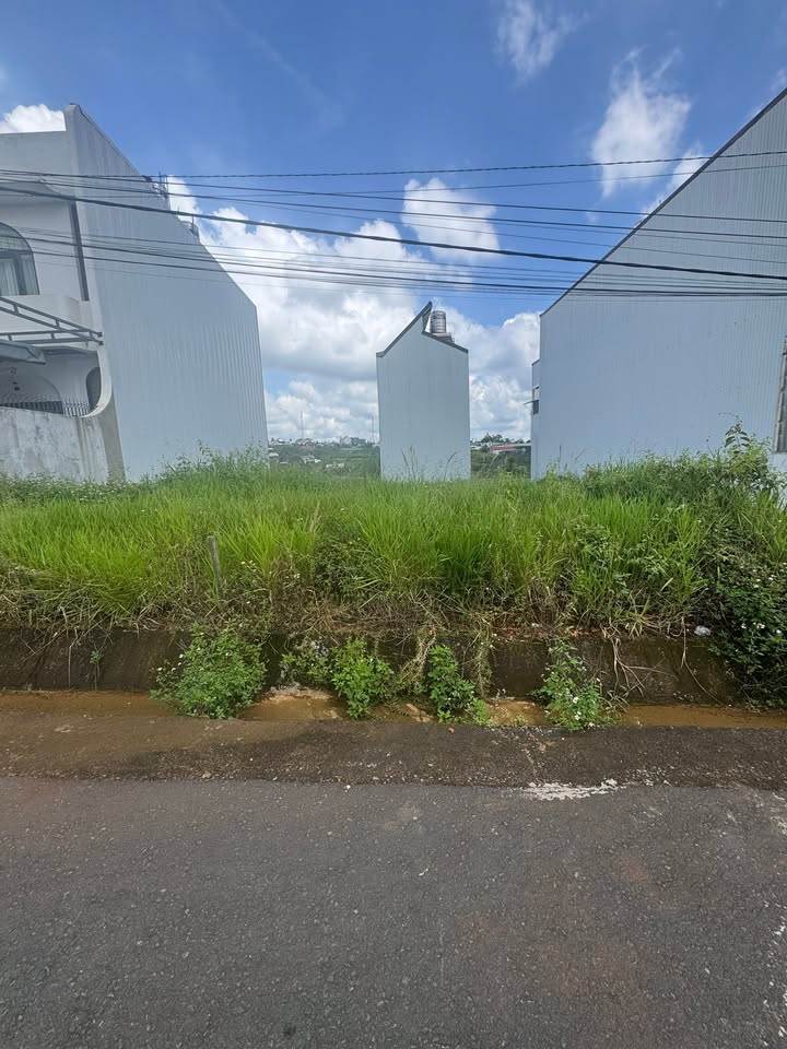 Đất thổ cư 100m² Mạc Đĩnh Chi, P2, Bà Rịa chỉ 1.65 tỷ - Cơ hội đầu tư tuyệt vời!