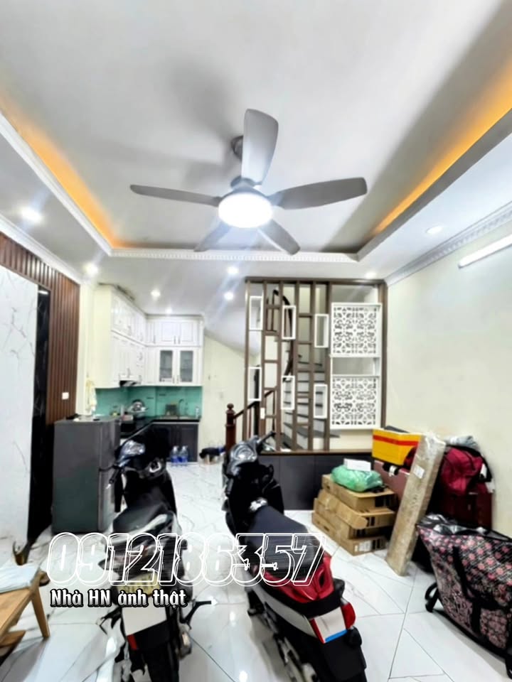 Bán nhà mặt tiền Bạch Mai, Hai Bà Trưng, 30m² giá 7.5 tỷ - Thiết kế hiện đại, sẵn sàng ở ngay!