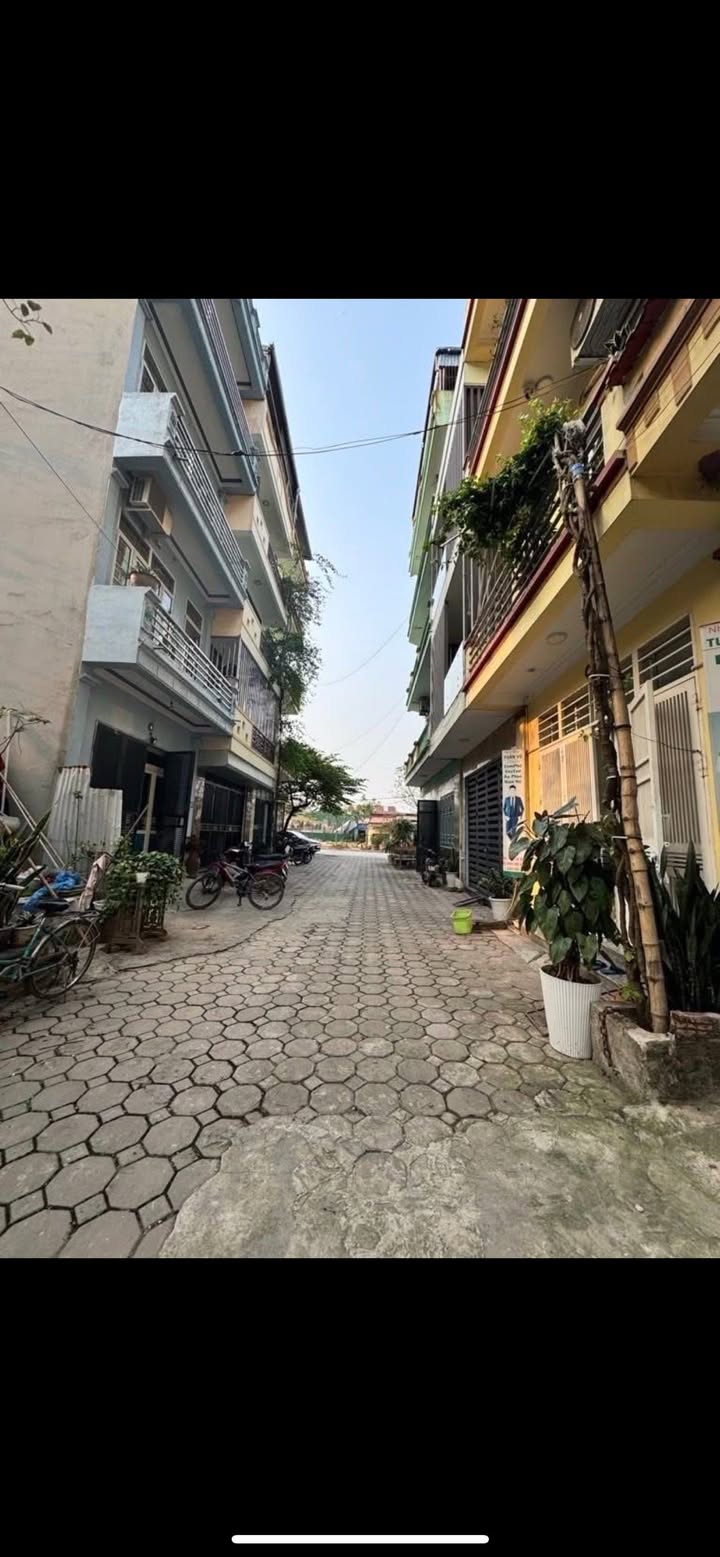 Nhà Phố Huyền Kỳ, Hà Đông 50m² giá 10 tỷ - Vị trí đắc địa, tiện ích đầy đủ!