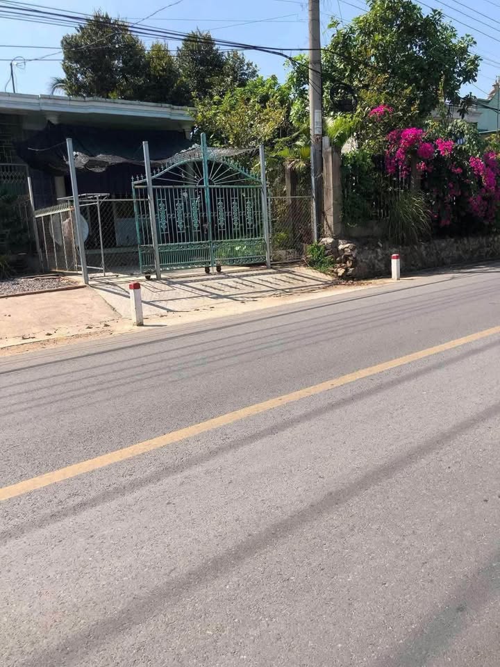 Nhà mặt tiền đường nhựa xã Phú Thanh, Tân Phú 240m² giá 1.7 tỷ - Sổ hồng chính chủ!