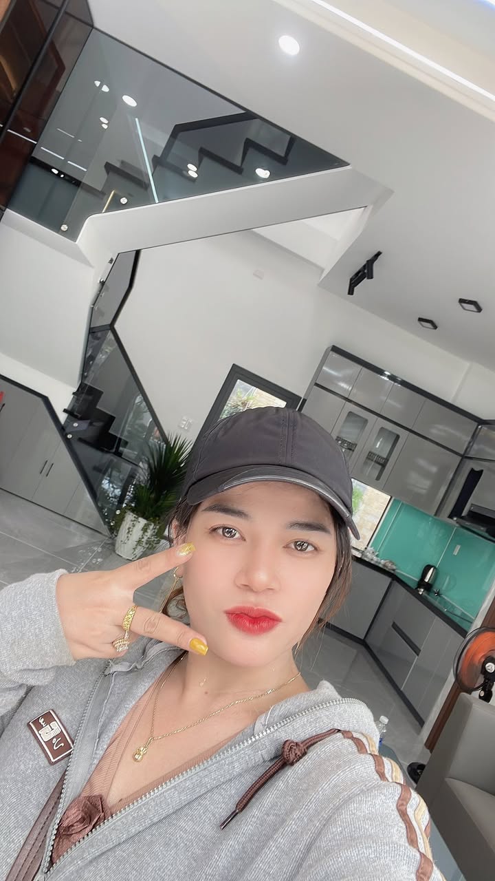 Bán Biệt Thự góc 2 mặt tiền 140m² tại Đông Thạnh, Hóc Môn - Thiết kế hiện đại và thoáng đãng!