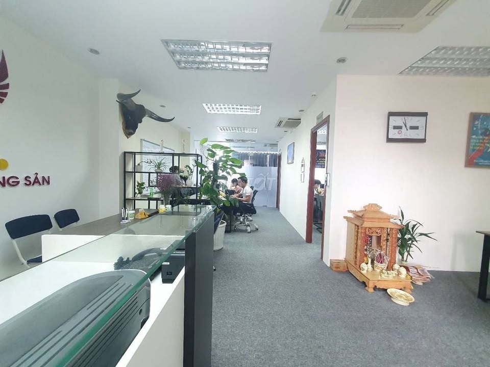 Cho thuê văn phòng Trương Công Giai 120m² giá 19 triệu - Nơi lý tưởng cho doanh nghiệp trẻ!