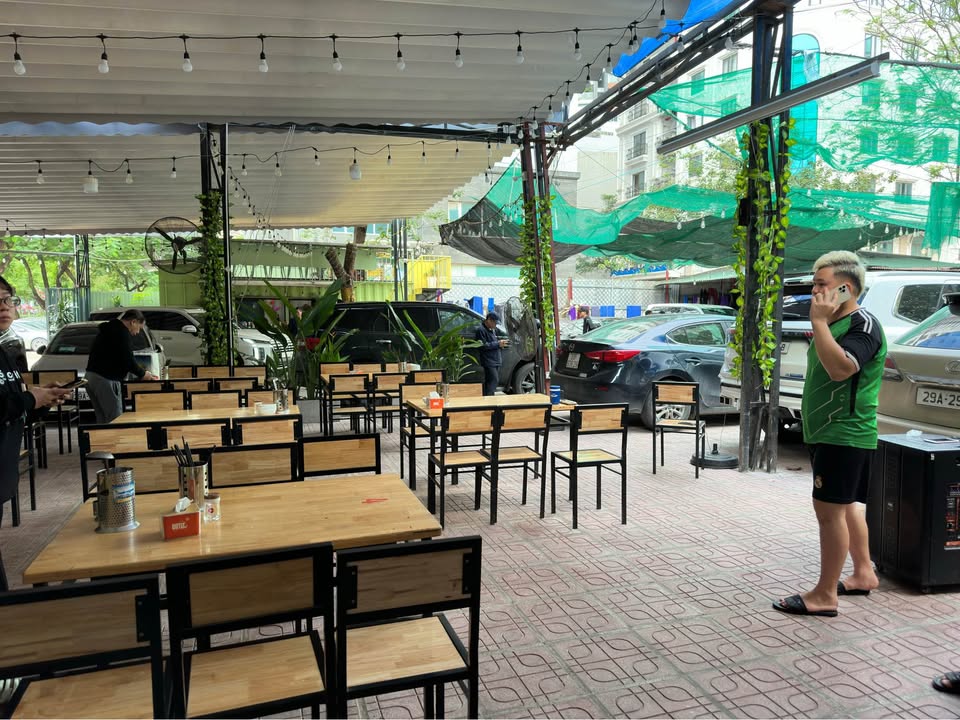 Cho thuê mặt bằng kinh doanh 250m² tại Hoàng Đạo Thúy, Thanh Xuân - Vị trí đắc địa, sẵn sàng vào hoạt động!