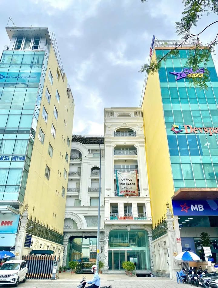 Bán tòa nhà FrontHouse 90-92 Lê Văn Duyệt, Bình Thạnh 1100m² - Giá 560 tỷ thương lượng!