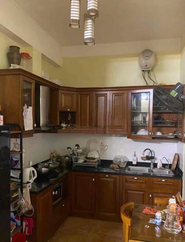 Căn hộ chung cư 35 Láng Hạ 70m² giá 10.5 triệu - Ở ngay, thuận tiện sinh hoạt!