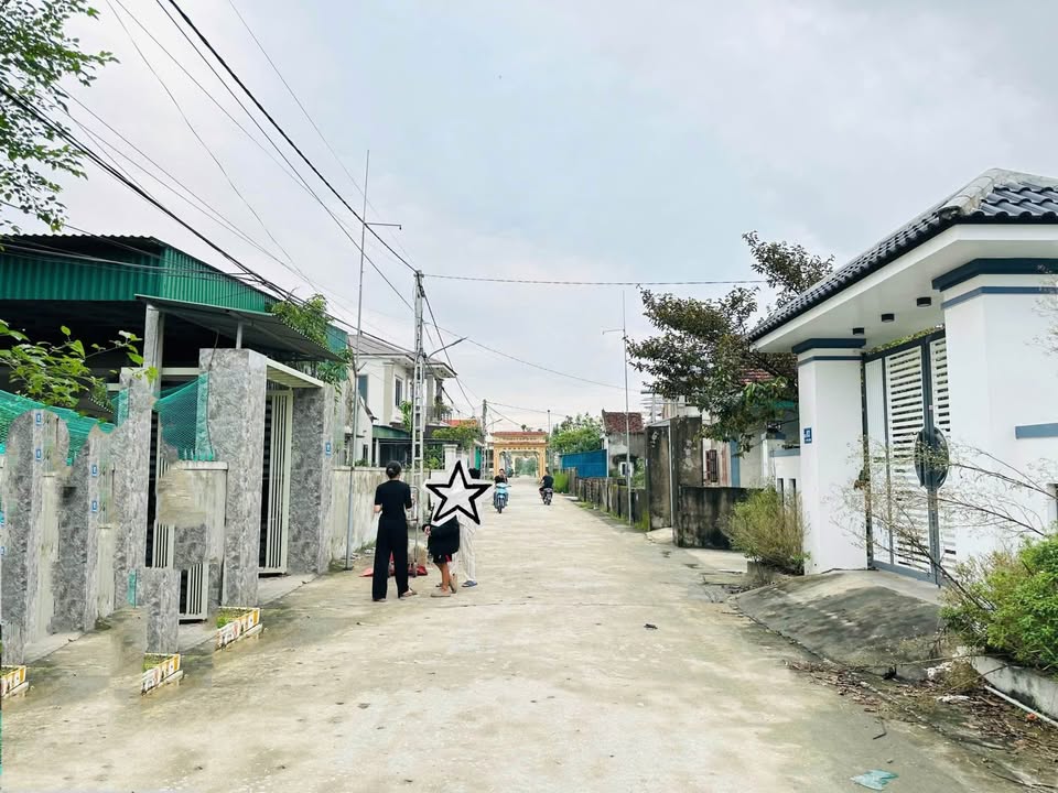 Đất nền Nghi Kim 109.8m² giá 2.7 tỷ - Bám đường Hoà Thuận, tiện ích đầy đủ!