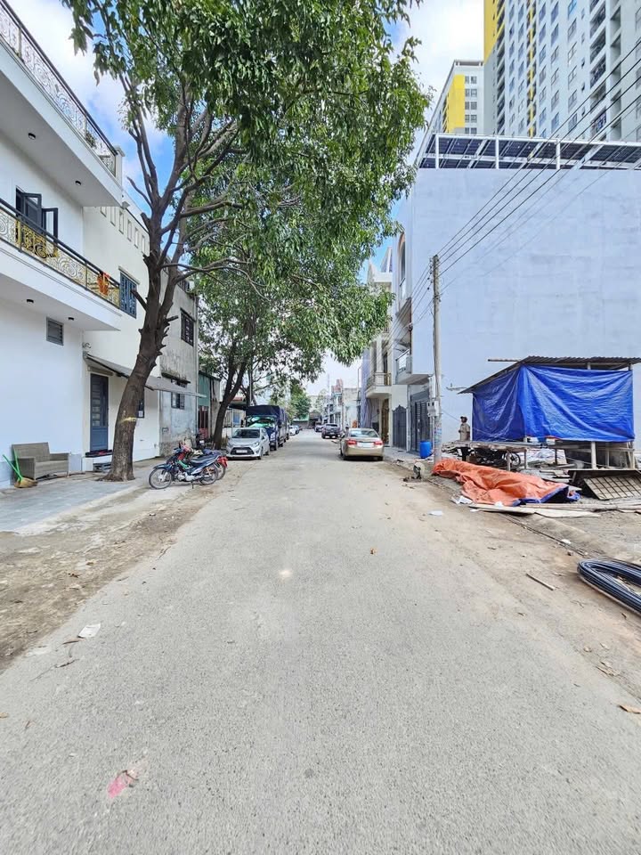 Đất KDC Hòa Hợp Dĩ An 74,7m² giá 4,55 tỷ - Xây dựng tự do, gần chợ!