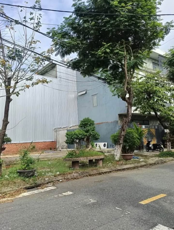 Đất VIP tặng nhà 3 tầng Lý Nhật Quang - 221m² giá 23.9 tỷ - Cơ hội đầu tư hấp dẫn!