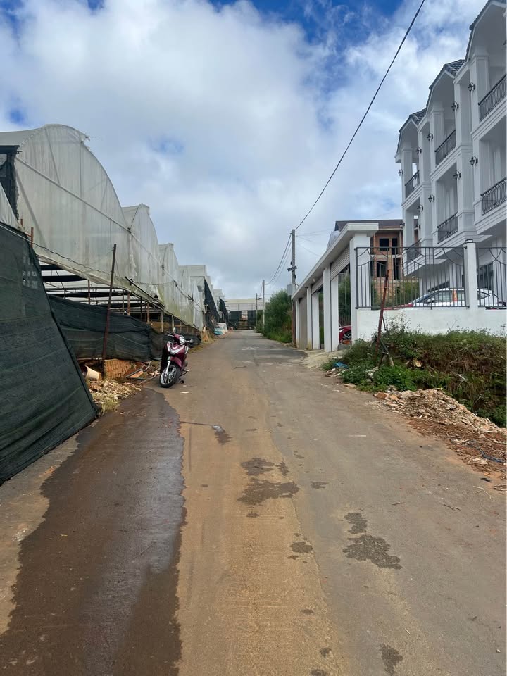 Đất Thái Phiên Đà Lạt 305m² giá 6.5 tỷ - Sổ đỏ chính chủ, vị trí đắc địa!